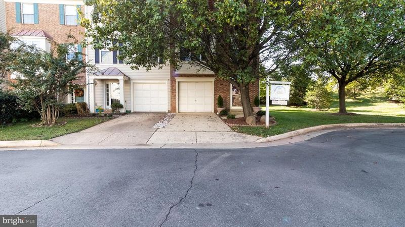 45416 Baggett Ter, Sterling, VA 20166
