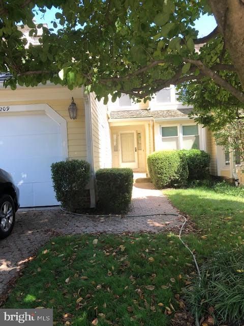 3209 N Tacoma St, Arlington, VA 22213