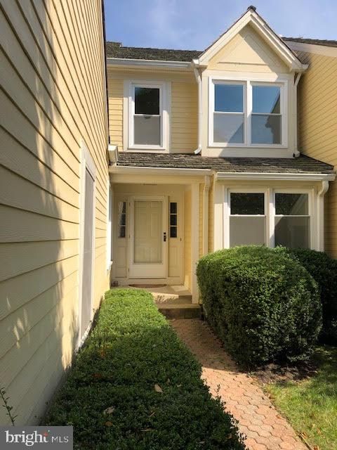 3209 N Tacoma St, Arlington, VA 22213