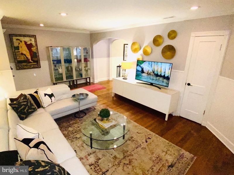 4402 Reservoir Rd NW, Washington, DC 20007