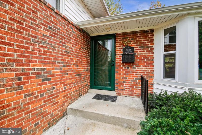 2003 Cascade Rd, Silver Spring, MD 20902
