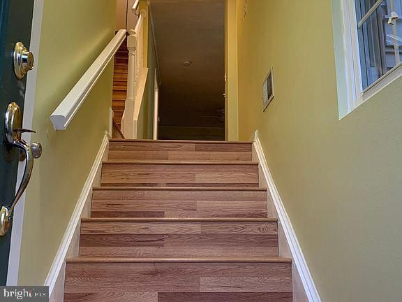 12112 Skip Jack Dr, Germantown, MD 20874
