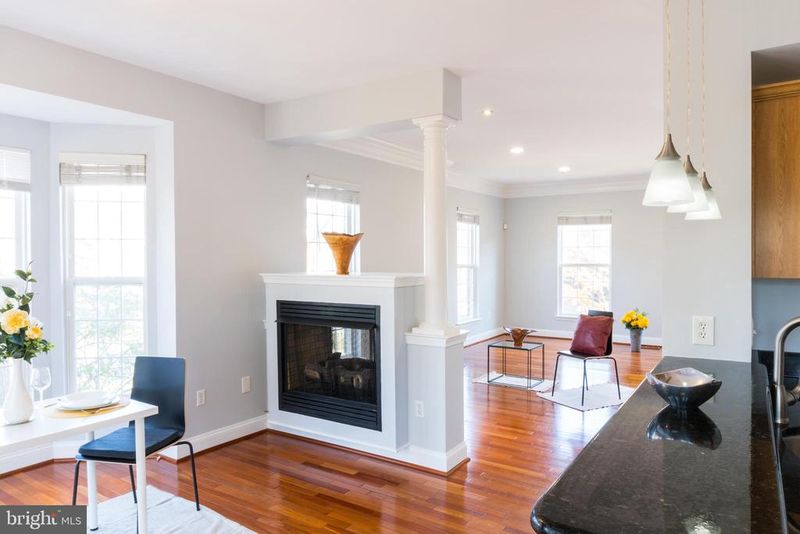 9834 Darcy Forest Dr, Silver Spring, MD 20910