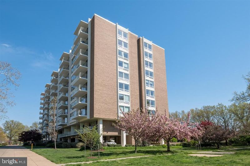 1425 4th St SW #A801, Washington, DC 20024