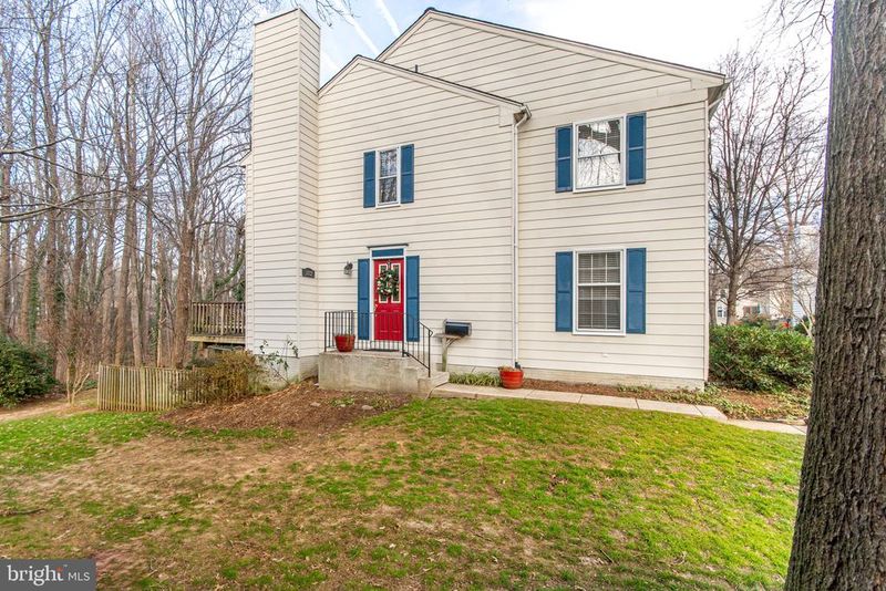 1812 Lang Dr, Crofton, MD 21114