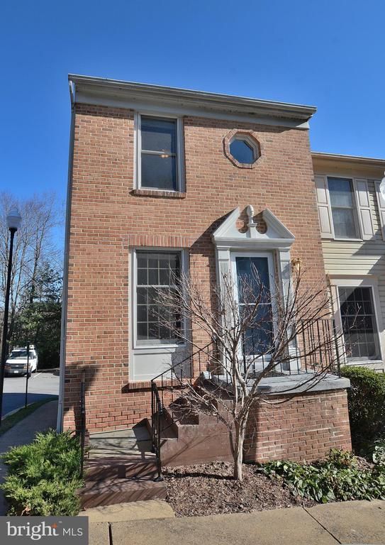5000 9th St S, Arlington, VA 22204