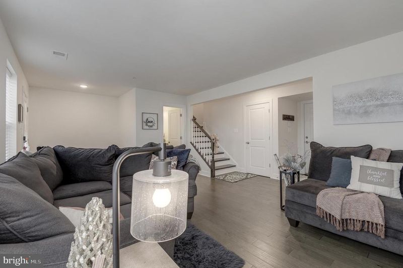 3920 Rock Spring Dr, Upper Marlboro, MD 20772