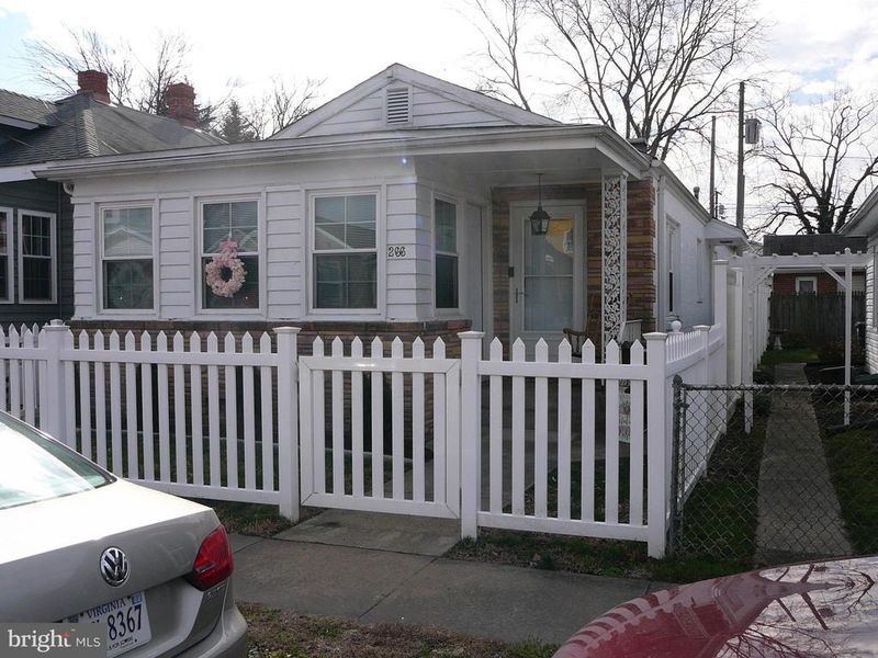 266 4th Ave, Quantico, VA 22134