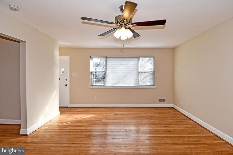 5601 26th St N, Arlington, VA 22207