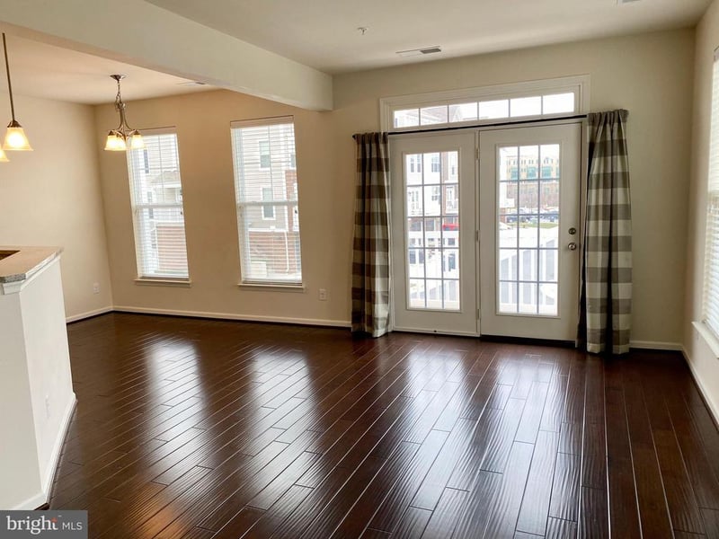 24622 Seacliff Ter, Aldie, VA 20105
