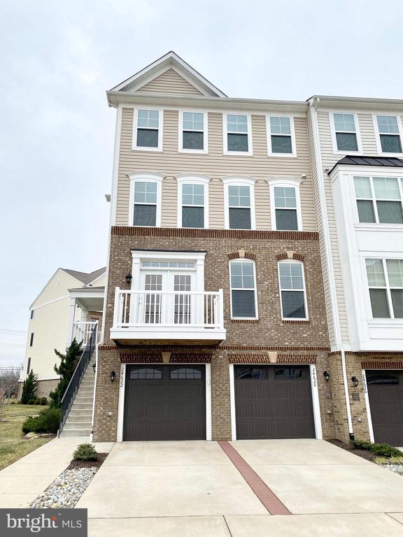 24622 Seacliff Ter, Aldie, VA 20105