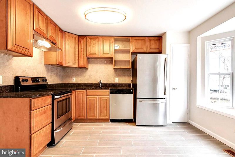 2415 Michigan Ave, Silver Spring, MD 20910