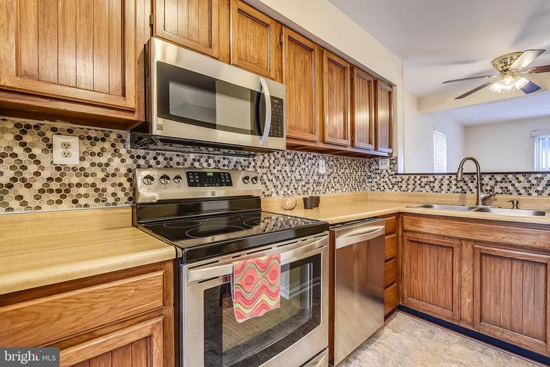 3028 Shepperton Ter, Silver Spring, MD 20904
