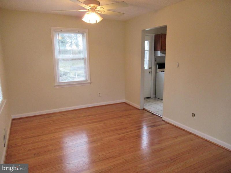 6362 Hillcrest Pl, Alexandria, VA 22312