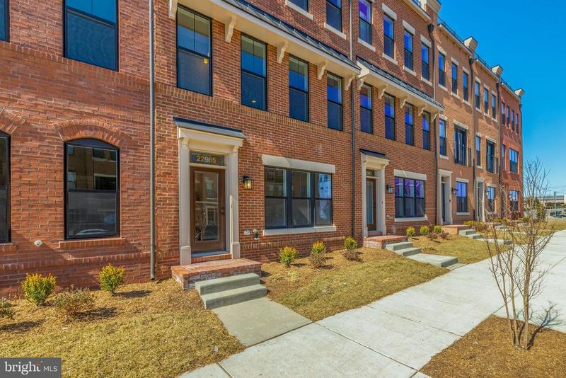 22985 Cabrillo Ter, Brambleton, VA 20148