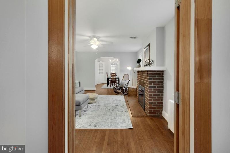801 Violet Pl, Silver Spring, MD 20910