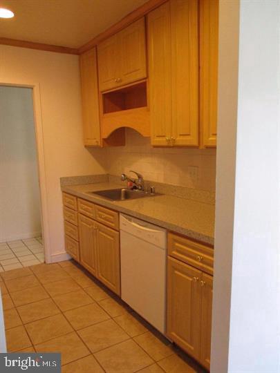 7599 Gales Ct #104, Manassas, VA 20109