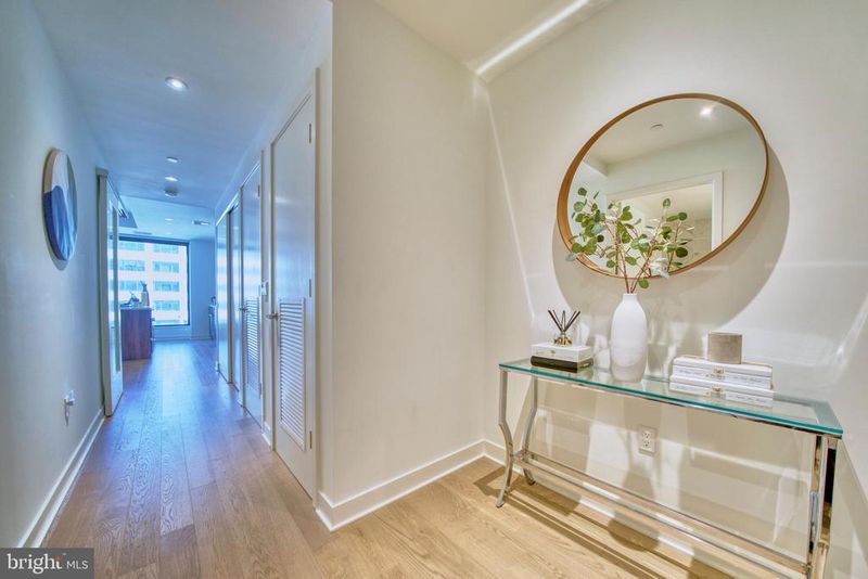 1650 Silver Hill Dr #1010, Mclean, VA 22102