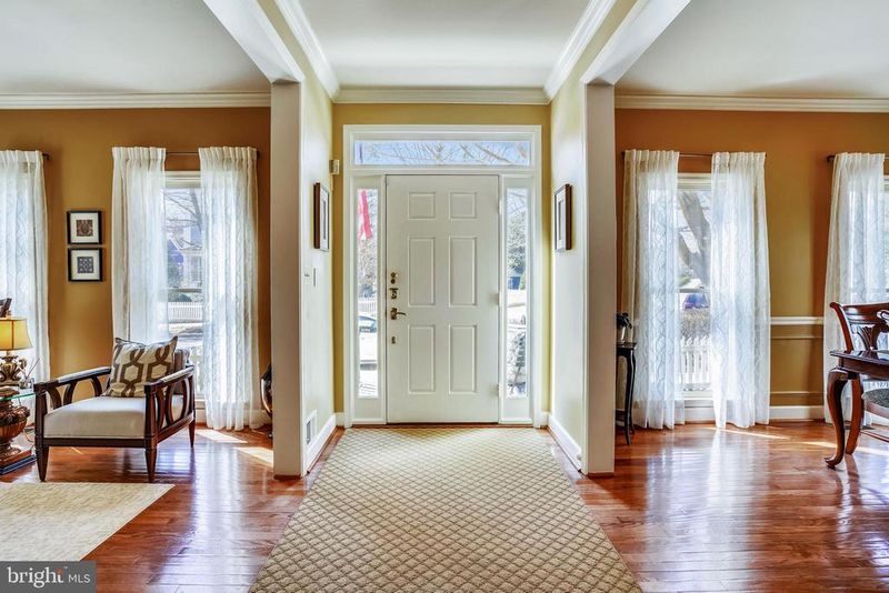 112 Thurgood St, Gaithersburg, MD 20878