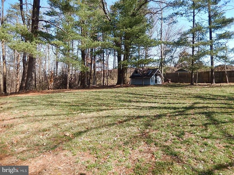 2406 Starcrest Dr, Silver Spring, MD 20904