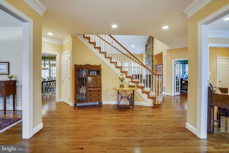13020 Mimosa Farm Ct, Rockville, MD 20850