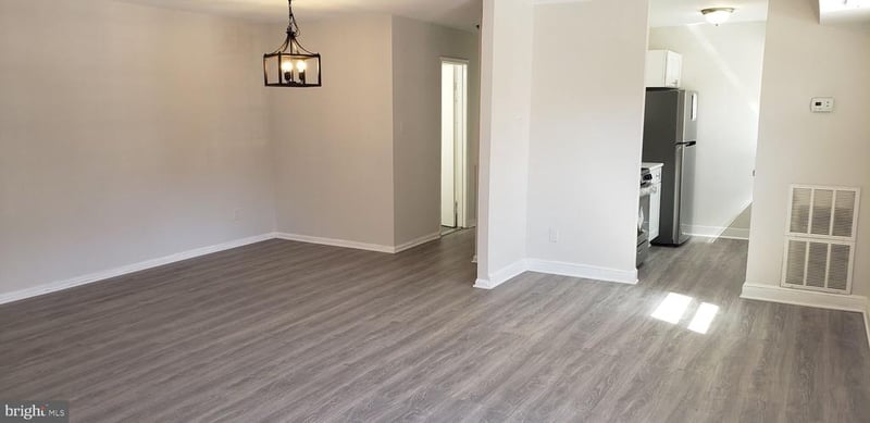 5927 Quantrell Ave #204, Alexandria, VA 22312
