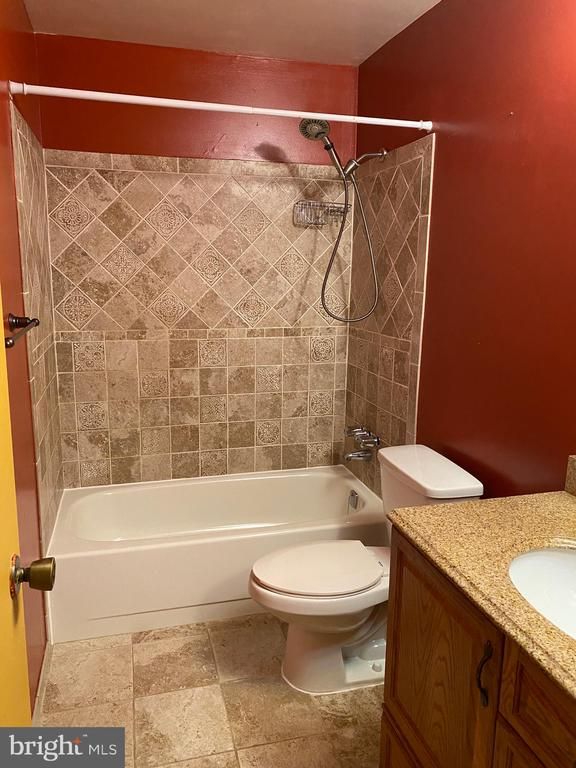8921 Arley Dr, Springfield, VA 22153