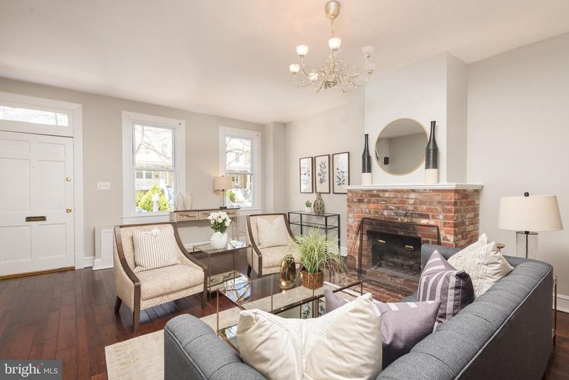 213 15th St NE, Washington, DC 20002