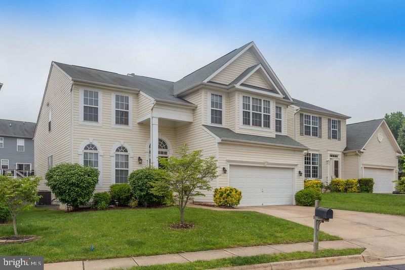 411 Hanrahan Ct SE, Leesburg, VA 20175