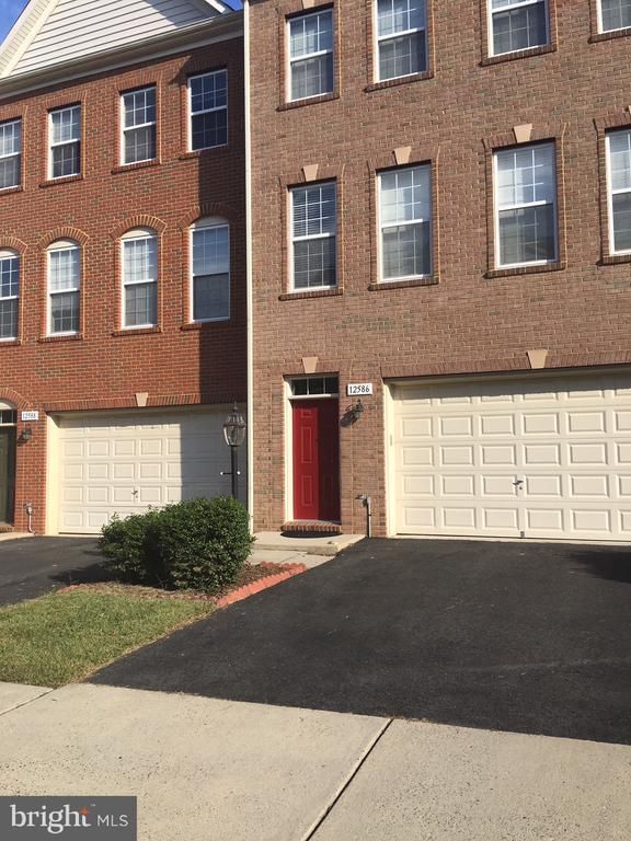 12586 Birkdale Way, Fairfax, VA 22030