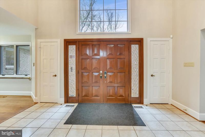 17028 Barn Ridge Dr, Silver Spring, MD 20906
