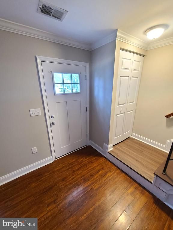 564 Lancaster Pl, Frederick, MD 21703