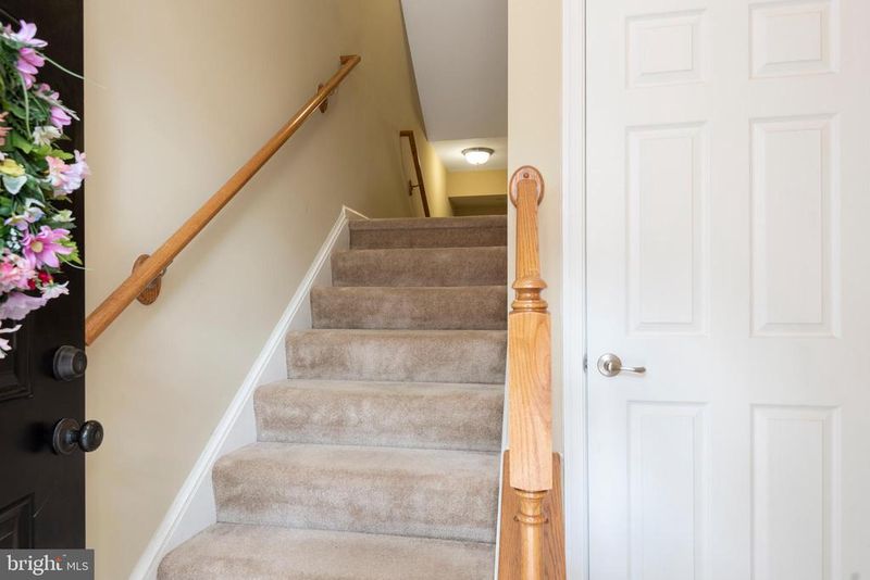 7310 Brunson Cir #2F, Gainesville, VA 20155