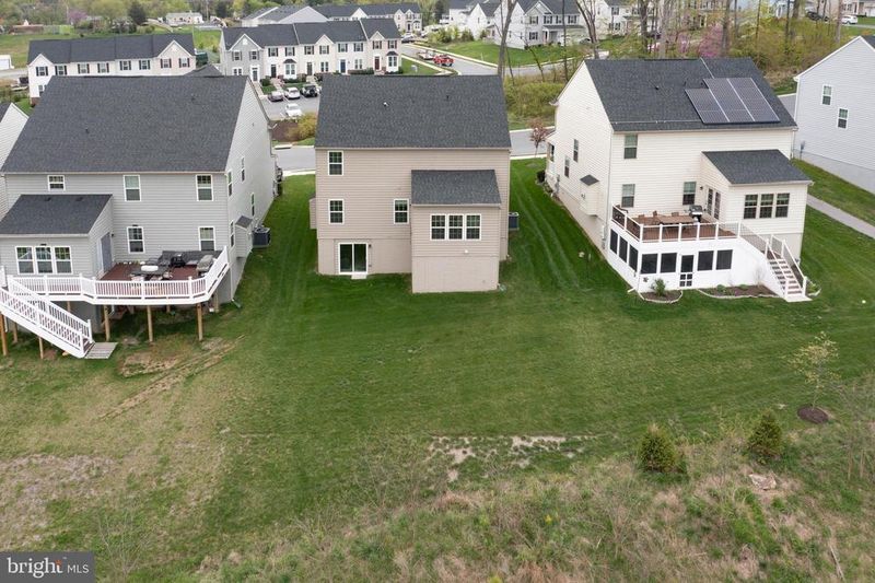 5824 Shepherd Dr, Frederick, MD 21704