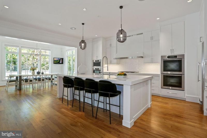 3534 N Somerset St, Arlington, VA 22213