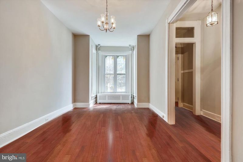 1122 7th St NE, Washington, DC 20002