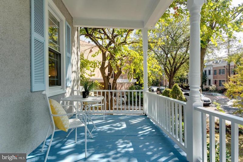4457 Macarthur Blvd NW, Washington, DC 20007