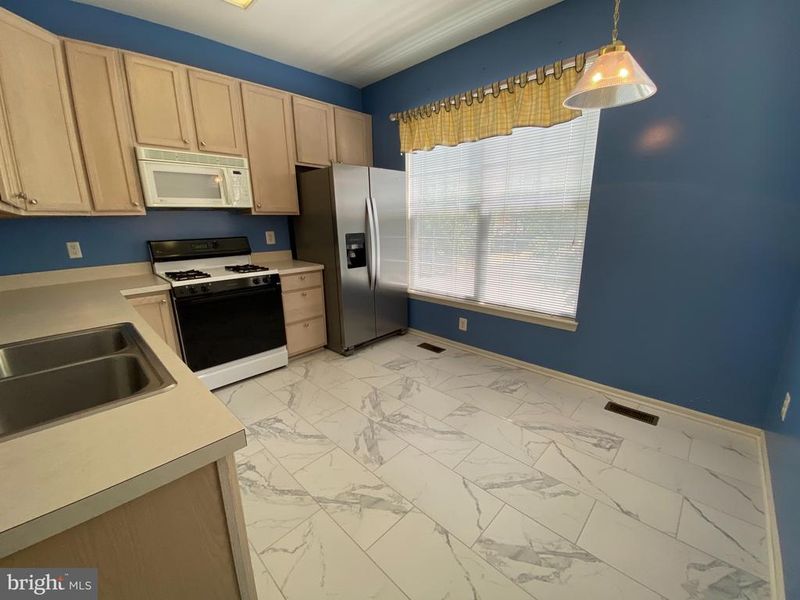 4110 Flower Box Ct, Fairfax, VA 22030