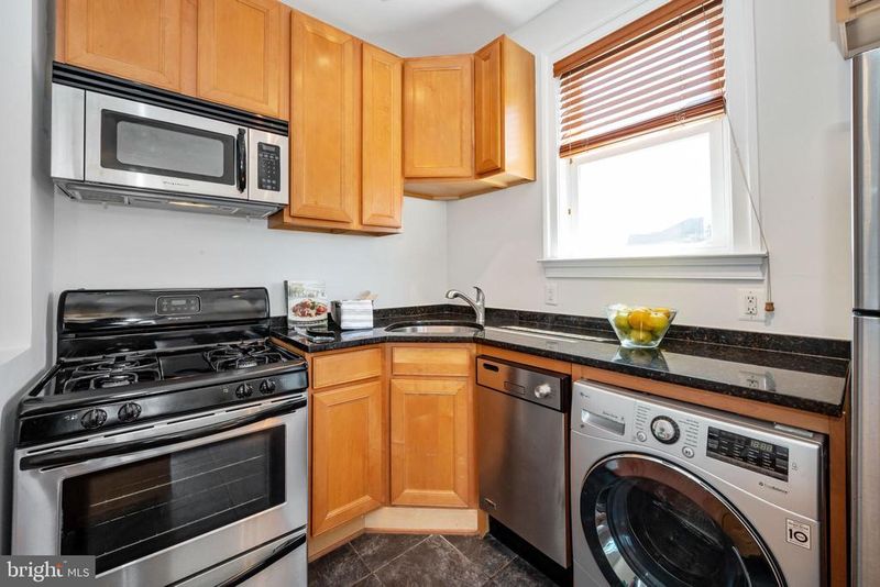 1815 A St SE #305, Washington, DC 20003
