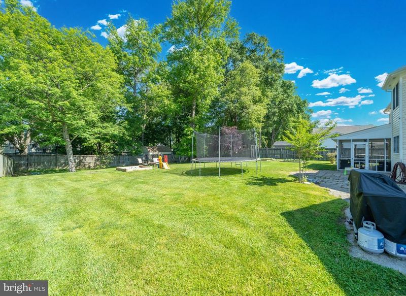 3434 Williamsburg Dr, Waldorf, MD 20601