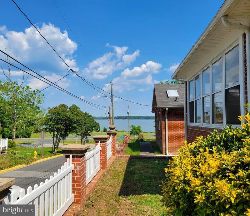 206 3rd Ave, Quantico, VA 22134