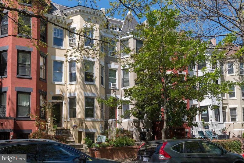 112 3rd St NE #1, Washington, DC 20002
