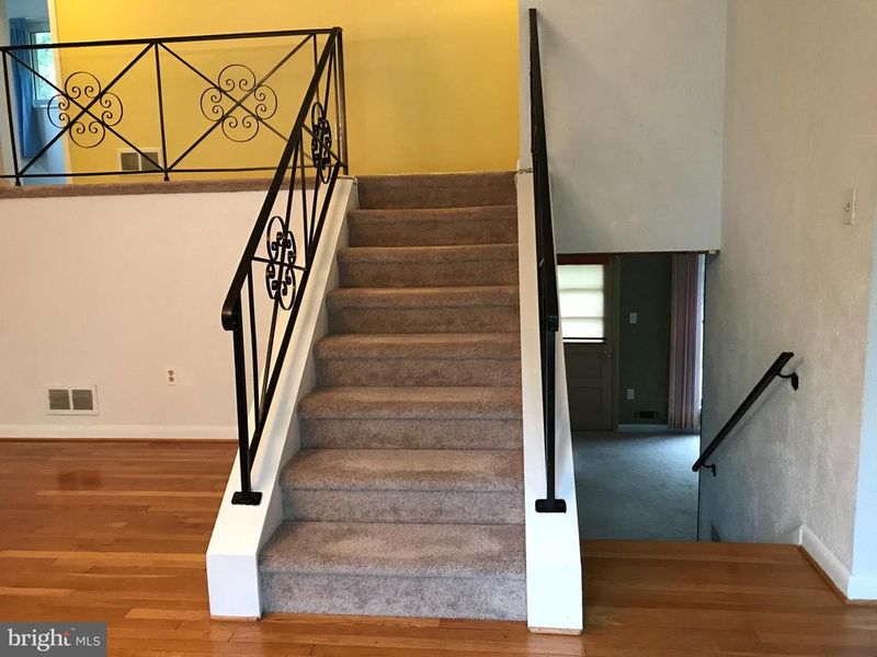 13202 Bluhill Rd, Silver Spring, MD 20906