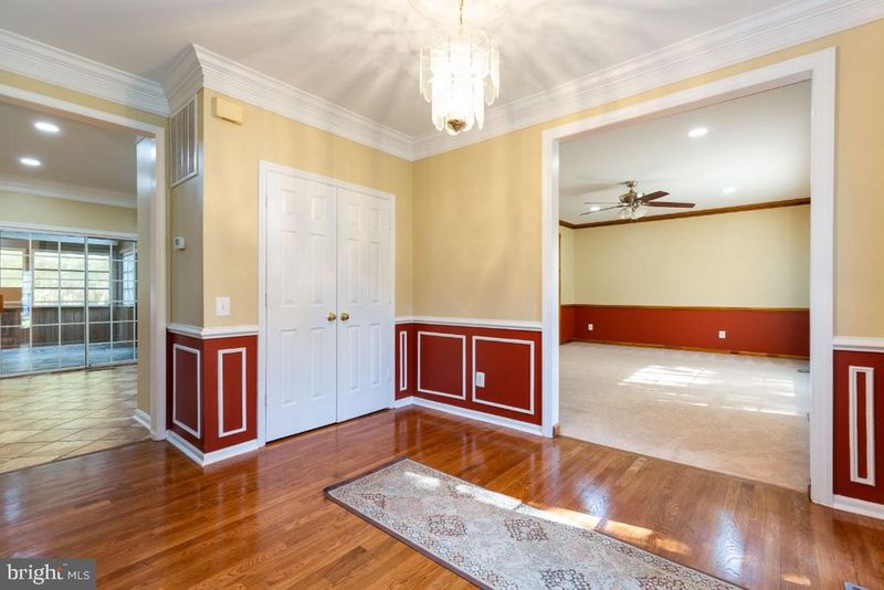 8554 Yoder St, Manassas, VA 20110