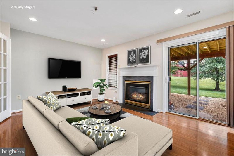 2126 Elm Tree Ln, Silver Spring, MD 20906