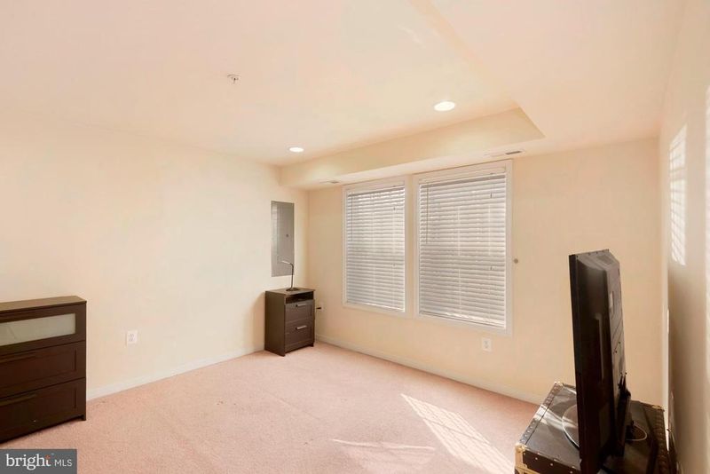 5300 E St SE, Washington, DC 20019