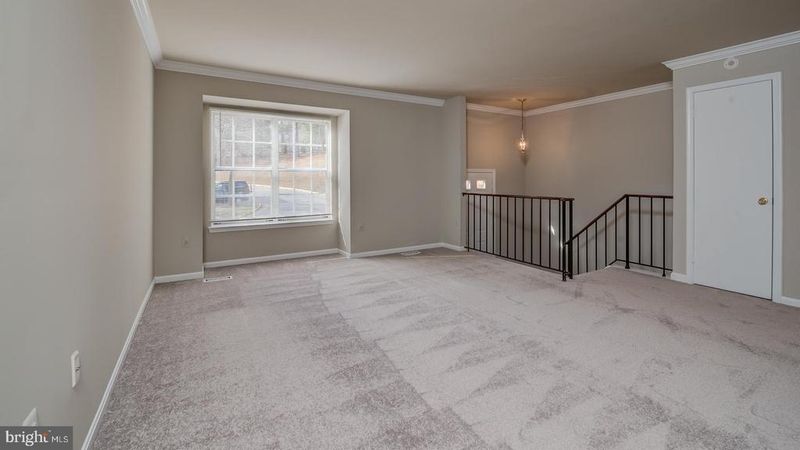 7702 Asterella Ct, Springfield, VA 22152