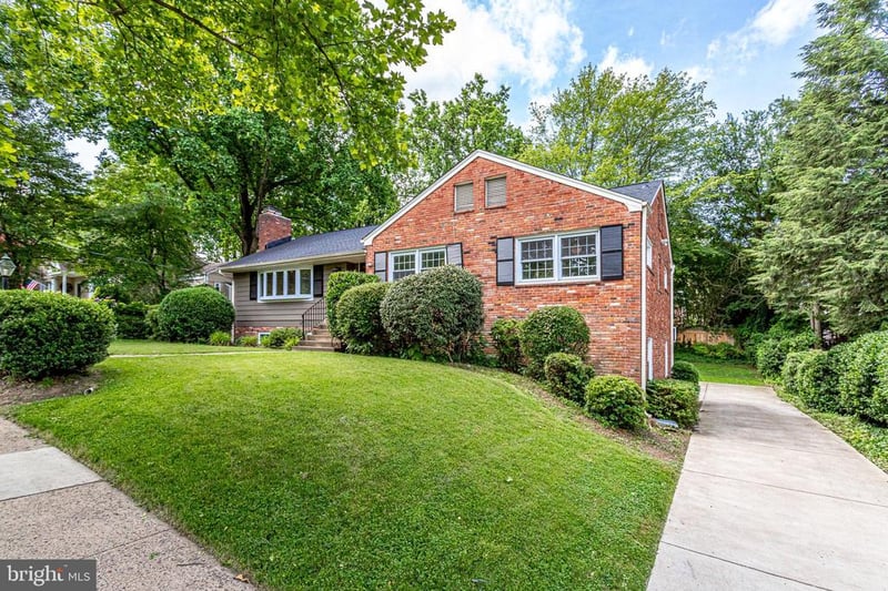 3936 N Upland St, Arlington, VA 22207