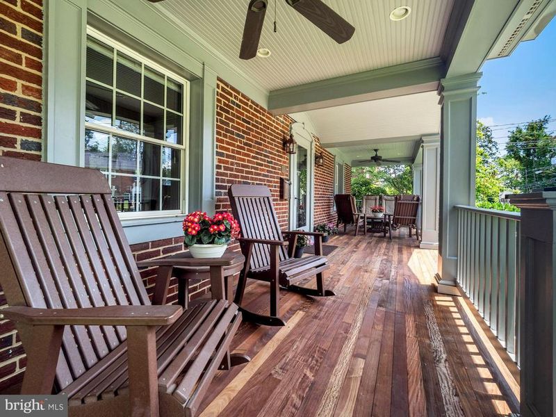 121 Normandy Dr, Silver Spring, MD 20901