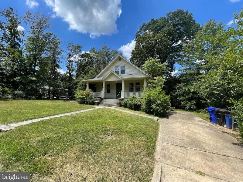 3017 3rd St N, Arlington, VA 22201